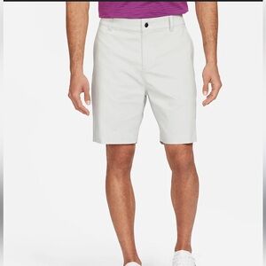 Nike dry fit standard fit golf shorts size 34new UPF 40+UV